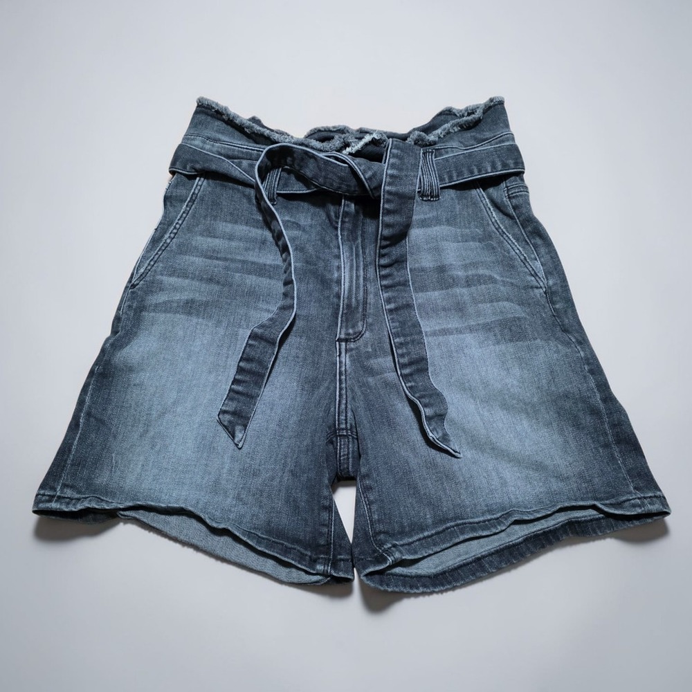 Black Orchid Los Angeles Denim Belted Shorts Womens Size 31 Faded Black